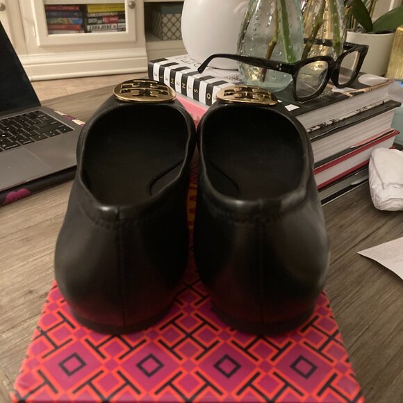 AUTHENTIC BRAND NEW Tory Burch Reva Black Ballet Flat - Picture 2 of 4